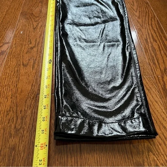 Aritzia Wilfred Funk High Rise Glossy Vinyl Vegan Leather Pants in Black - Sz 4 - Picture 15 of 16